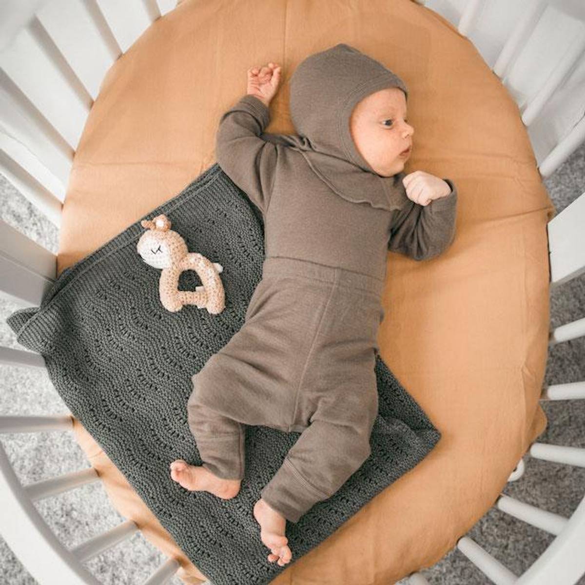 Rondane | Ull Body lang arm | DK. Brown